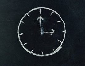 Godziny pracy Akademii w Olsztynie przy ul. Ratuszowej 3.